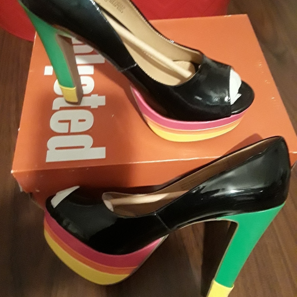 Unlisted Carry you with me NWOT shoes.